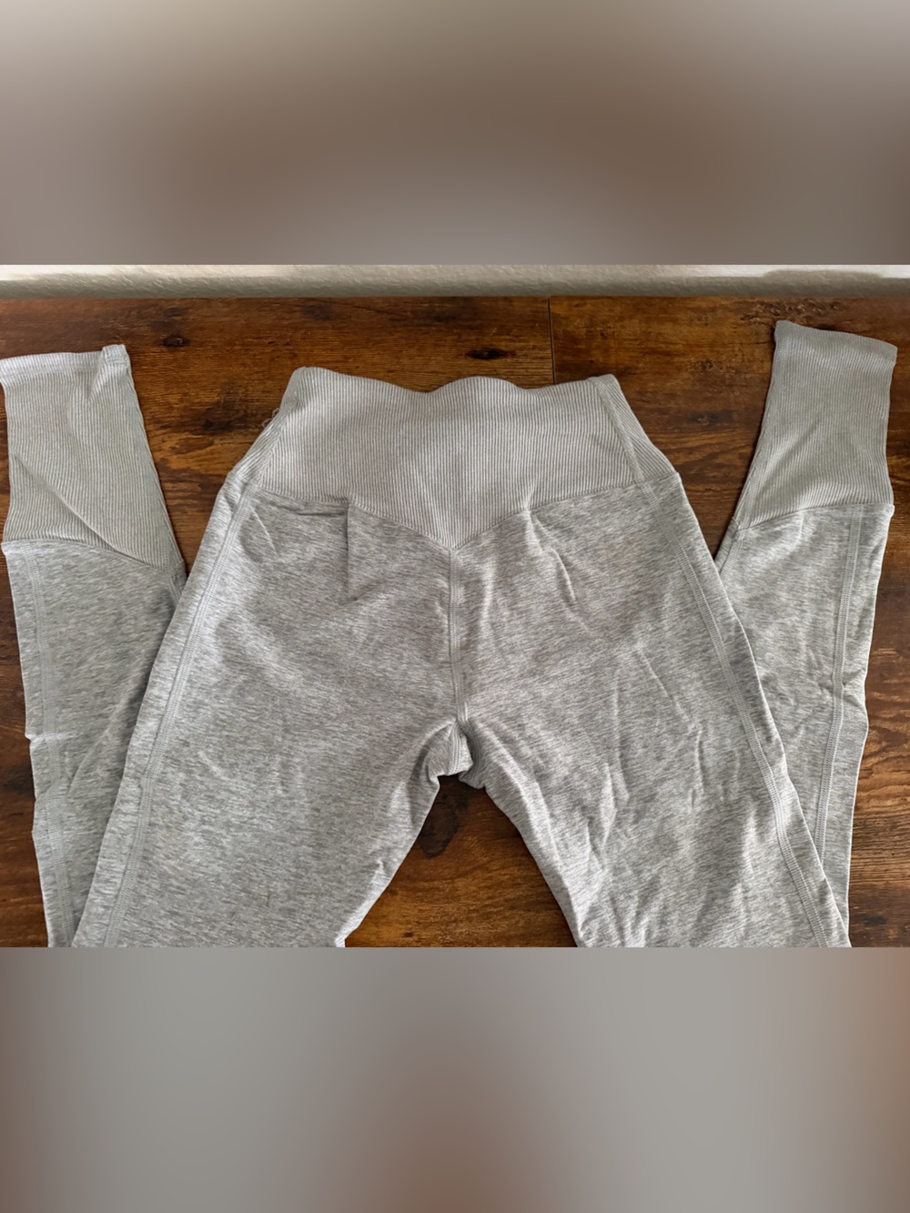 NWT Alo Yoga High-Waist Alosoft Lounge Legging Small - Picture 4 of 10